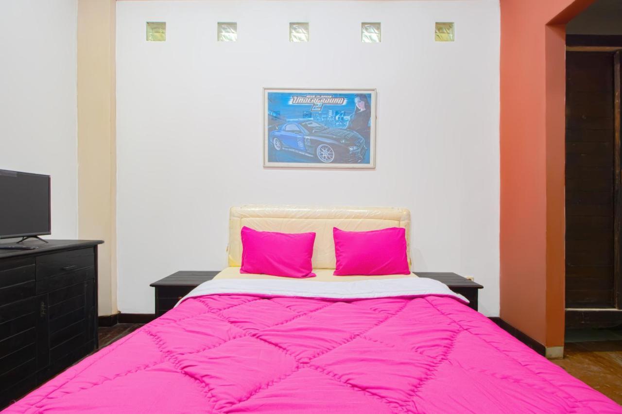 Готель Tobana House Bintaro Джакарта Екстер'єр фото