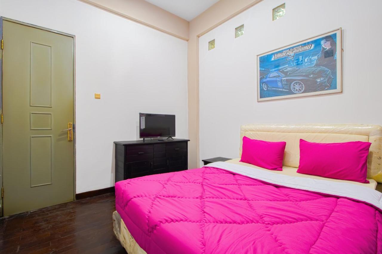 Готель Tobana House Bintaro Джакарта Екстер'єр фото
