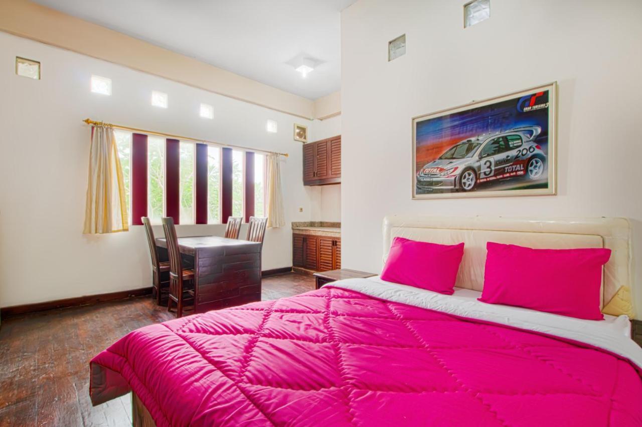 Готель Tobana House Bintaro Джакарта Екстер'єр фото
