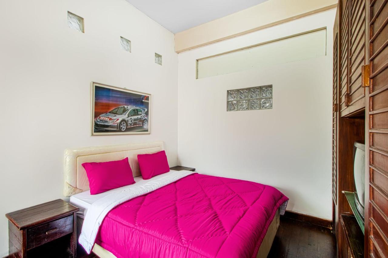 Готель Tobana House Bintaro Джакарта Екстер'єр фото