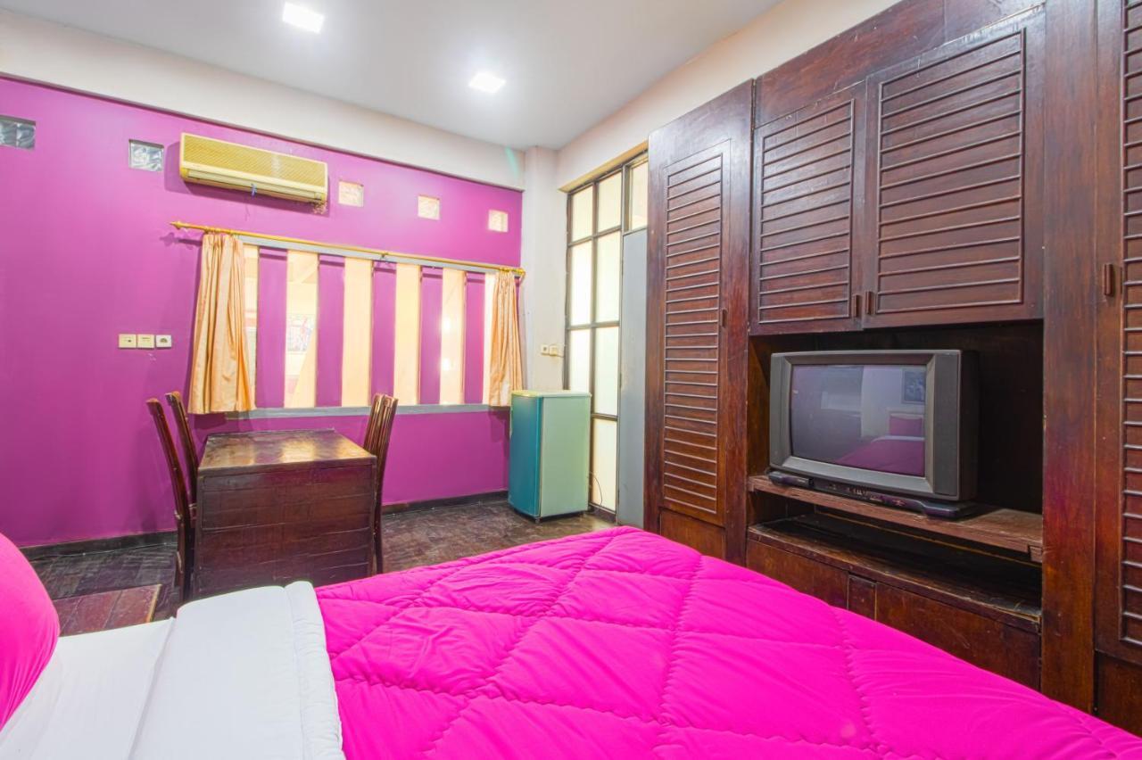 Готель Tobana House Bintaro Джакарта Екстер'єр фото