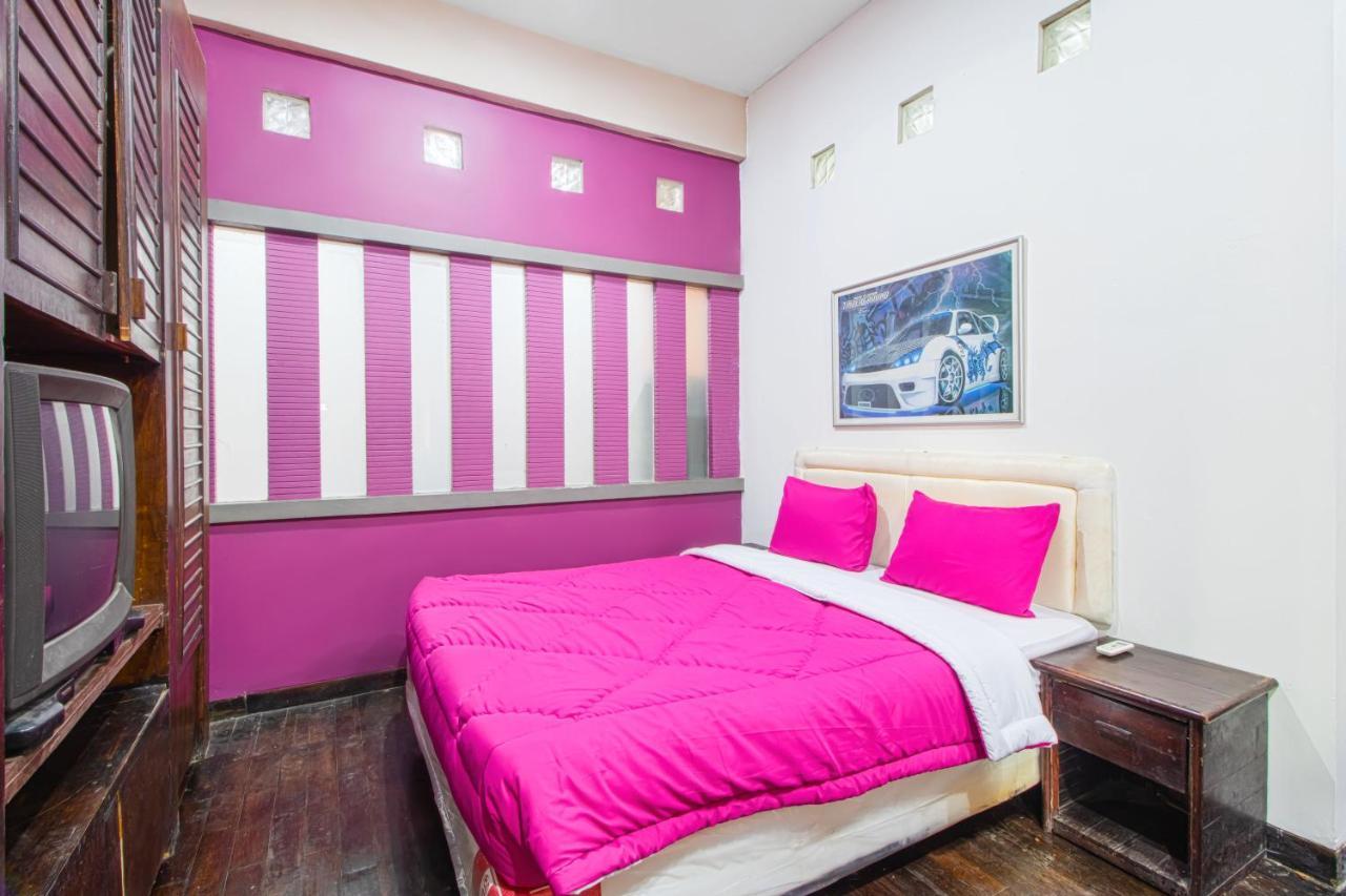 Готель Tobana House Bintaro Джакарта Екстер'єр фото