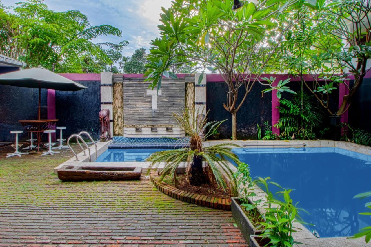 Готель Tobana House Bintaro Джакарта Екстер'єр фото