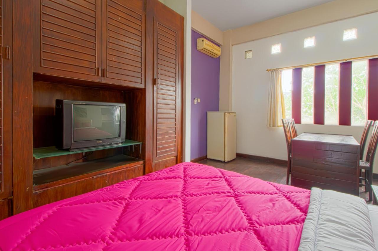 Готель Tobana House Bintaro Джакарта Екстер'єр фото