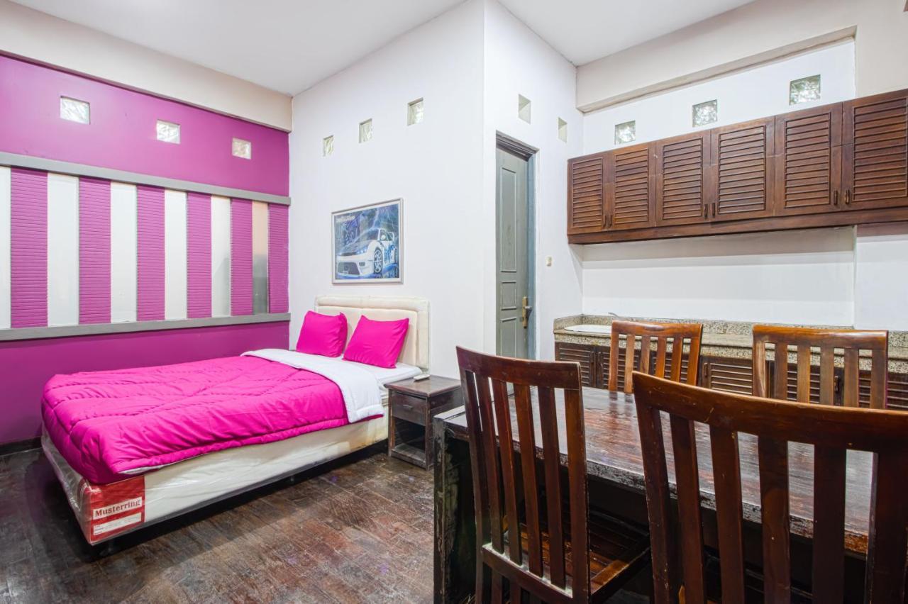 Готель Tobana House Bintaro Джакарта Екстер'єр фото
